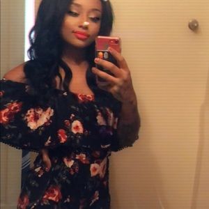 Meet your Posher, Whiwhitney